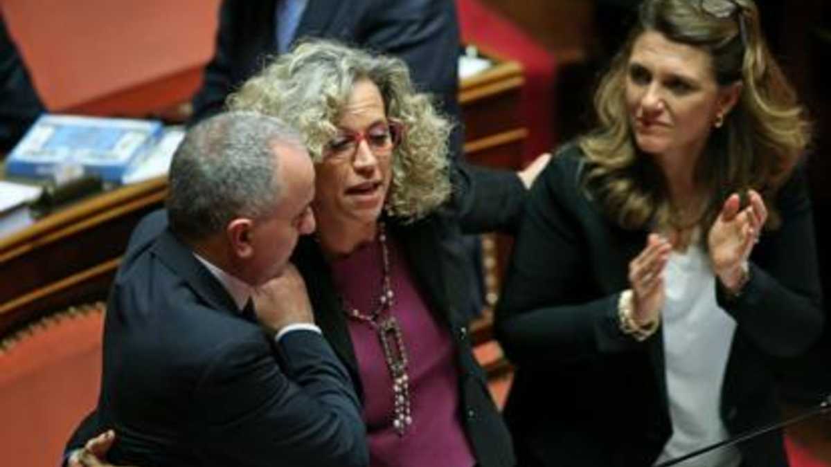 Immagine di Dal “Dio Agape” ai migranti surrogati, l’improbabile stupidario in Aula sul ddl Cirinnà