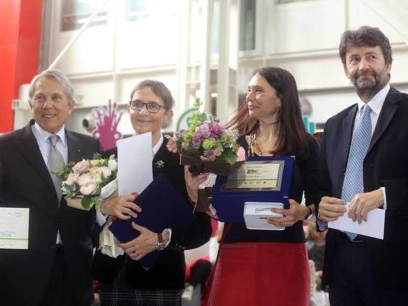 Vincono il Premio Strega ragazzi Chiara Carminati per la categoria "più 11", e Susanna Tamaro per la categoria "più 6"