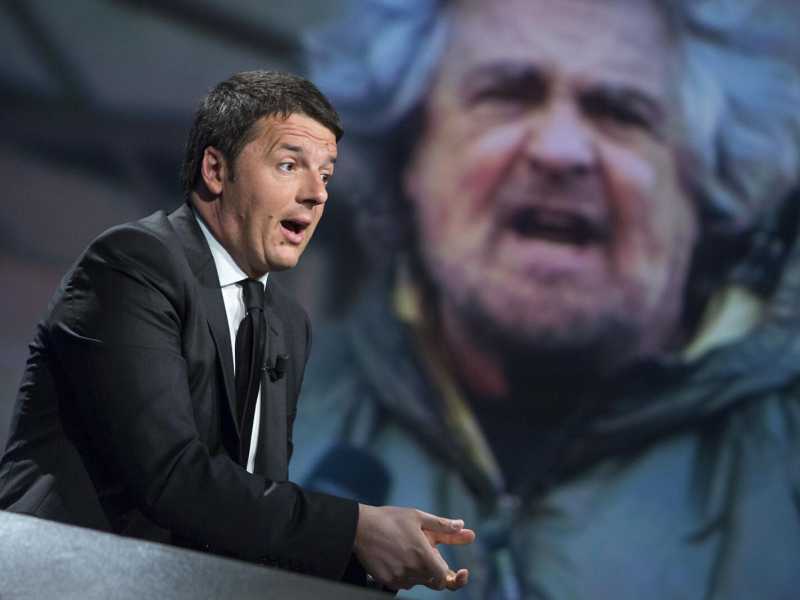 Matteo Renzi e Beppe Grillo (foto LaPresse)