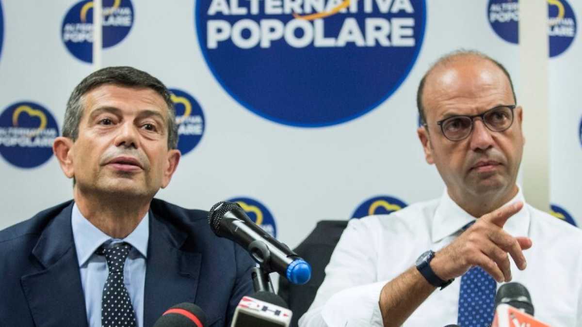 Immagine di Alfano stoppa lo ius soli: "No regali alla Lega"