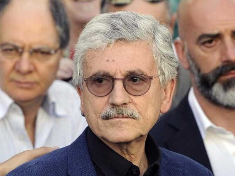 I magistrati che scrivono serie tv sulla politica. Le domande su D'Alema