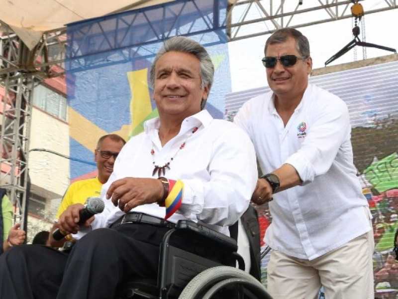 Lenin Moreno e Rafael Correa (foto LaPresse)