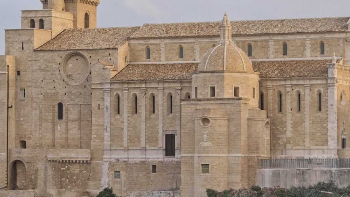 Immagine di TripAdvisor recensisce anche le chiese, come fossero pizzerie