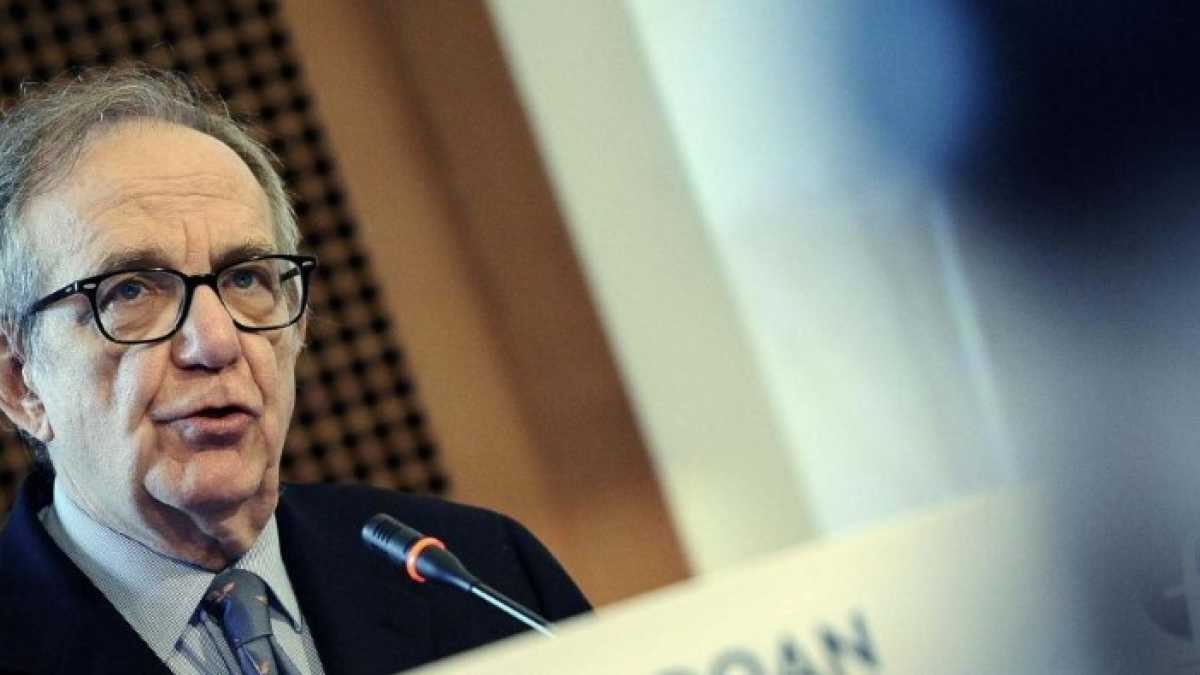 Immagine di Padoan pronto a candidarsi e le proteste iraniane secondo Rohani. Le notizie del giorno in breve