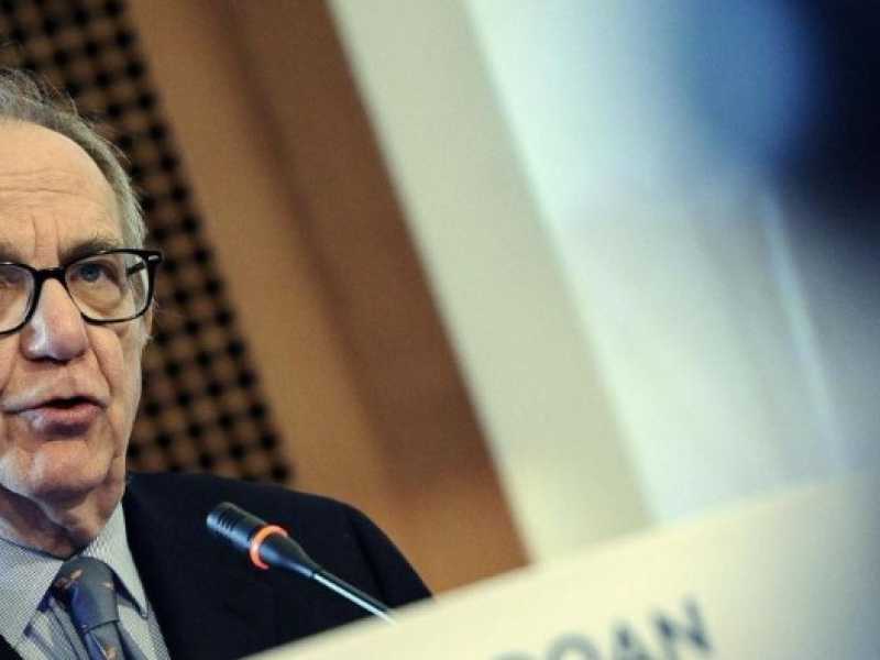 Padoan pronto a candidarsi e le proteste iraniane secondo Rohani. Le notizie del giorno in breve