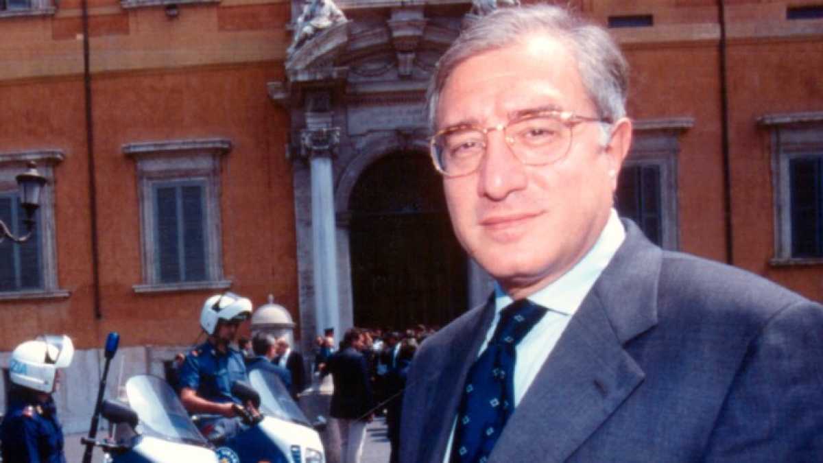 Immagine di Il caso Dell'Utri e la necessità improrogabile di eliminare il "concorso esterno"