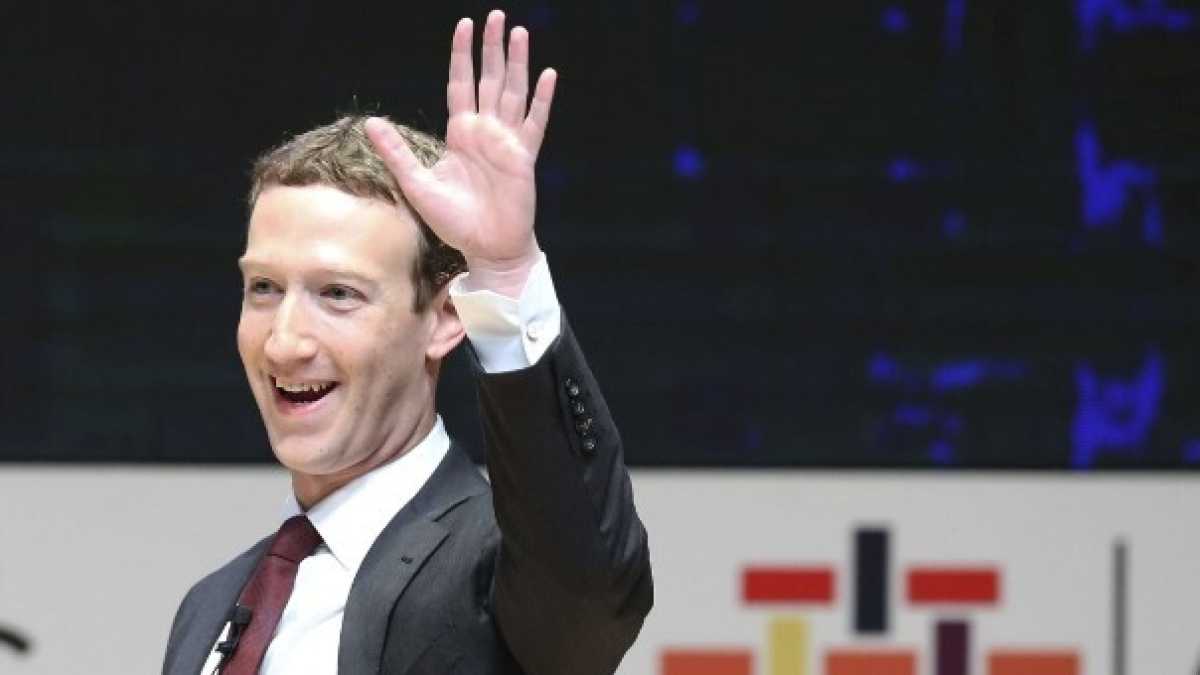 Immagine di Più foto di famiglia e meno troll russi su Facebook