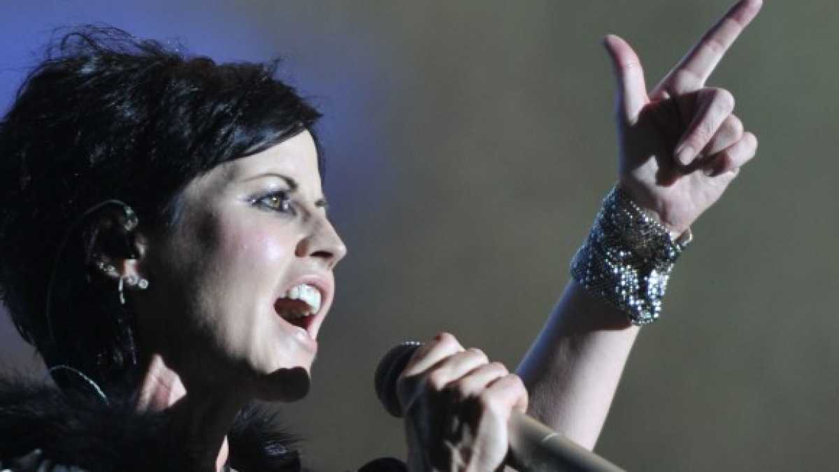 Immagine di Addio Dolores O'Riordan, voce unica e triste