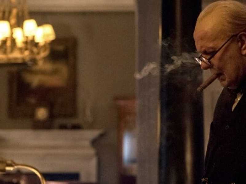Una scena del film Darkest Hour