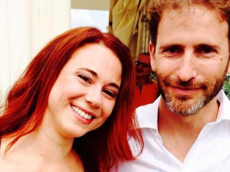 L'attrice Claudia Federica Petrella con Davide Casaleggio (foto Facebook)