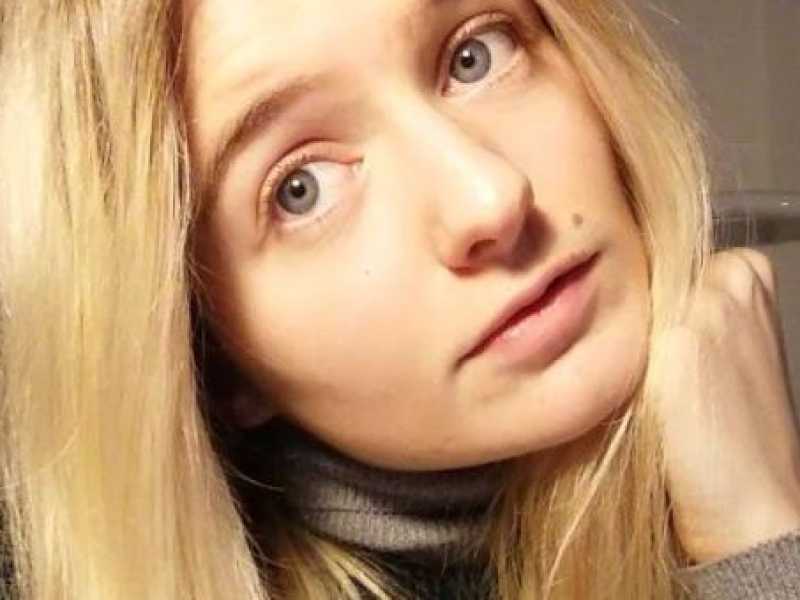 La 18enne che mette all'asta la sua verginit&agrave; 