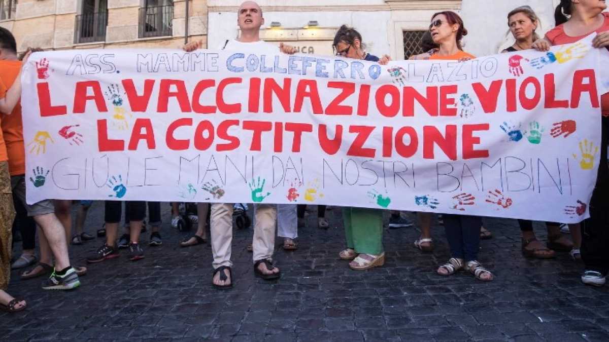 Immagine di La Consulta dà un altro colpo alla propaganda no vax