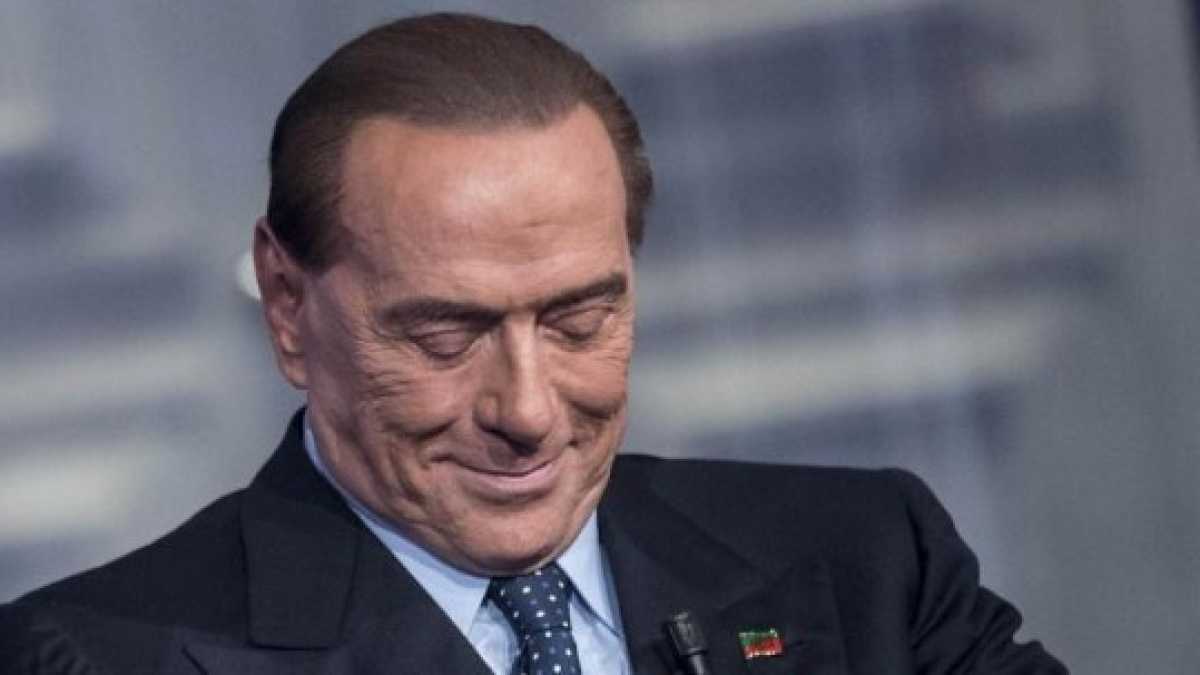 Immagine di L'sms di D'Alema a Berlusconi