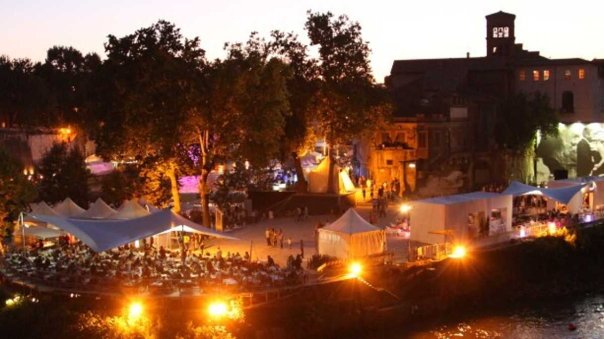 Immagine di E fu felicità, all'isola Tiberina