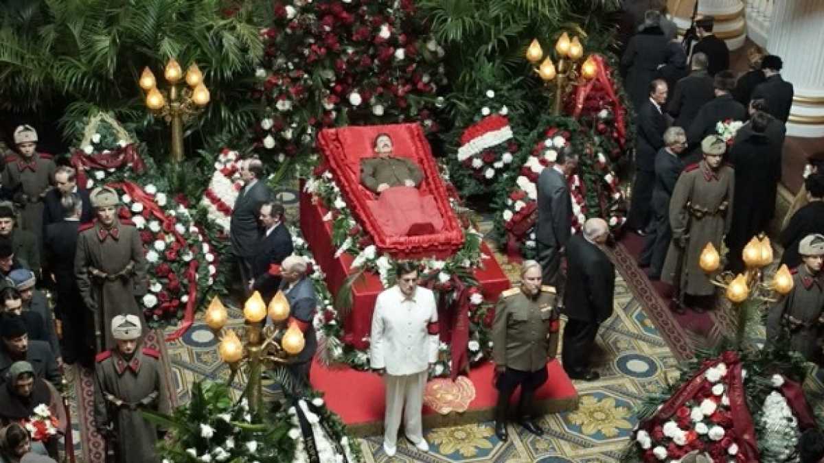 Immagine di Ai russi la “morte di Stalin" non fa ridere