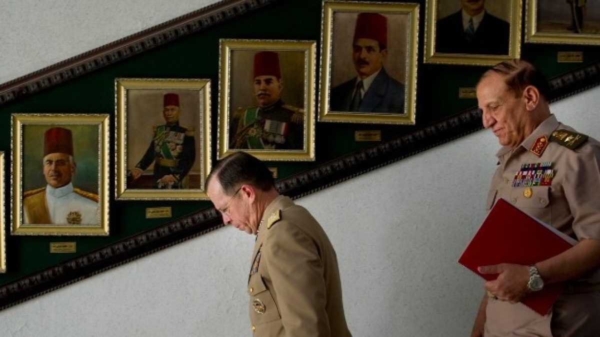 Immagine di Uno dopo l'altro, Sisi neutralizza i suoi rivali alle elezioni