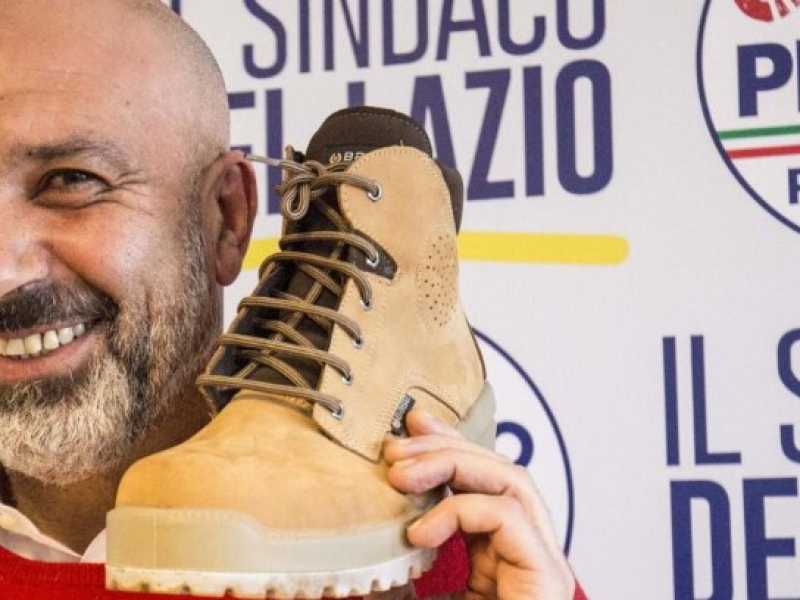 Elezioni Regionali, Sergio Pirozzi in conferenza stampa a Roma (foto LaPresse)