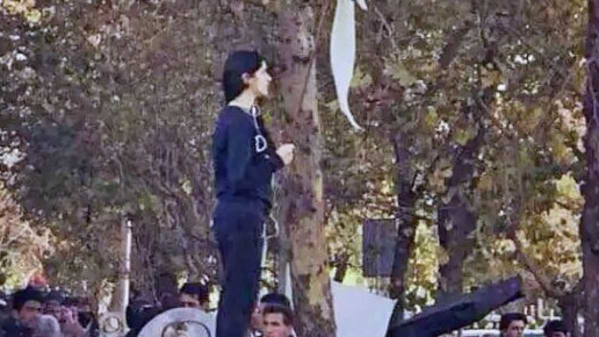 Immagine di Ci vorrebbero me too anche per elogiare le donne senza velo dell'islam