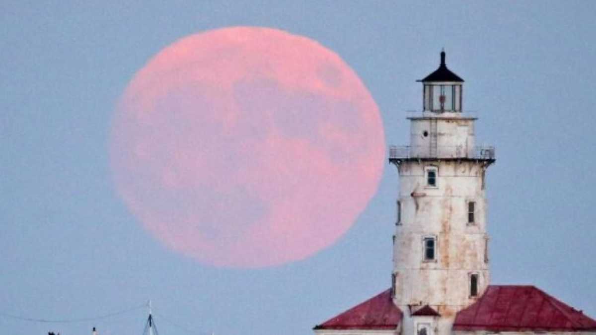 Immagine di Perché la luna di fine gennaio è tre volte Super: piena, blu, di sangue