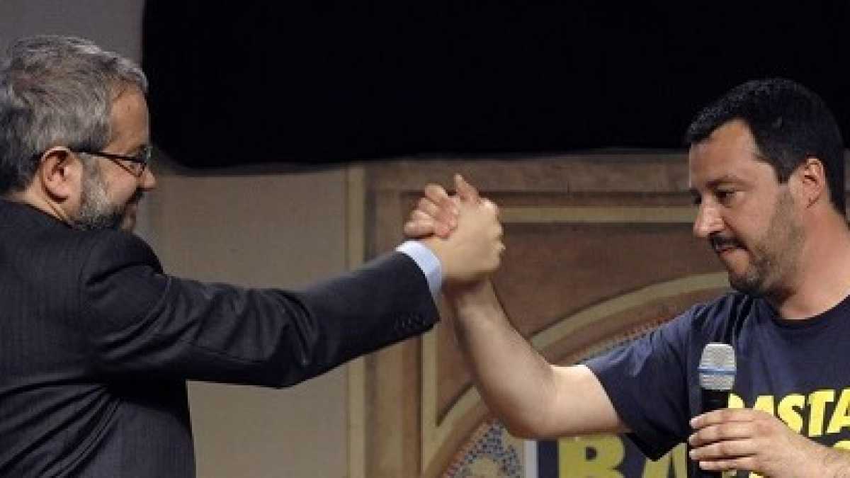 Immagine di Il leghista Claudio Borghi fa campagna contro Forza Italia