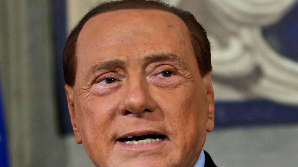 Immagine di "Il patto segreto per formare un governo Berlusconi-Renzi"