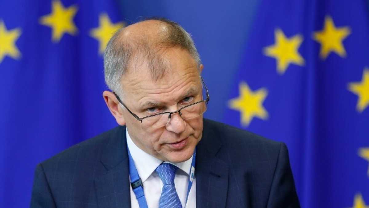 Immagine di Per la Commissione il caso Ema è chiuso, ma l'Europarlamento va all'offensiva
