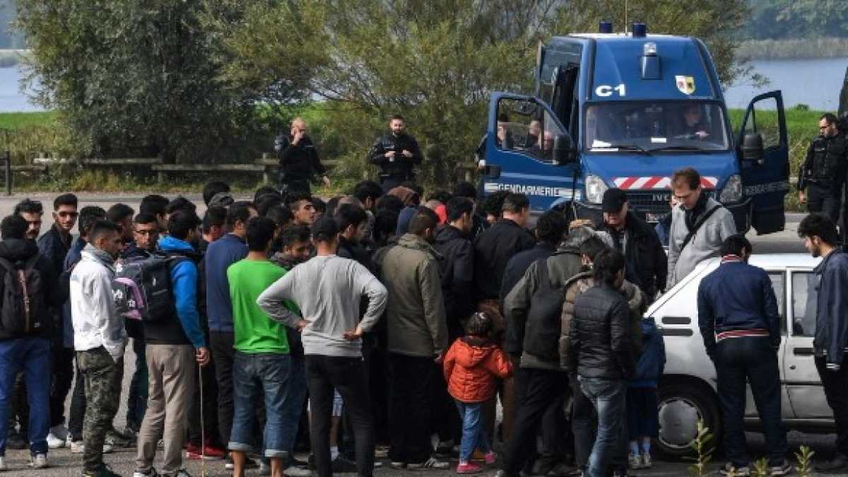 Immagine di La crisi migratoria sta portando la società europea al collasso, dice Dandrieu