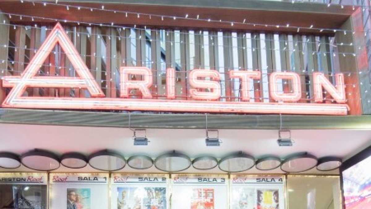 Immagine di Rime baciate e poca originalità. Ma i cantanti di Sanremo hanno qualcosa da dire?
