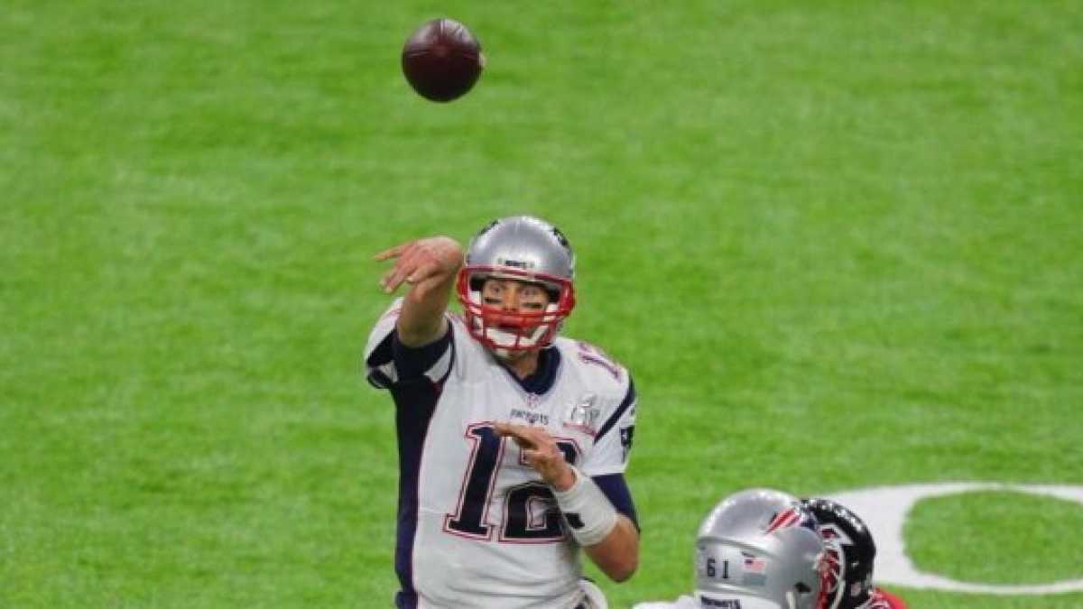 Immagine di Per Tom Brady giocare il Super Bowl è come bere 37 bicchieri d’acqua