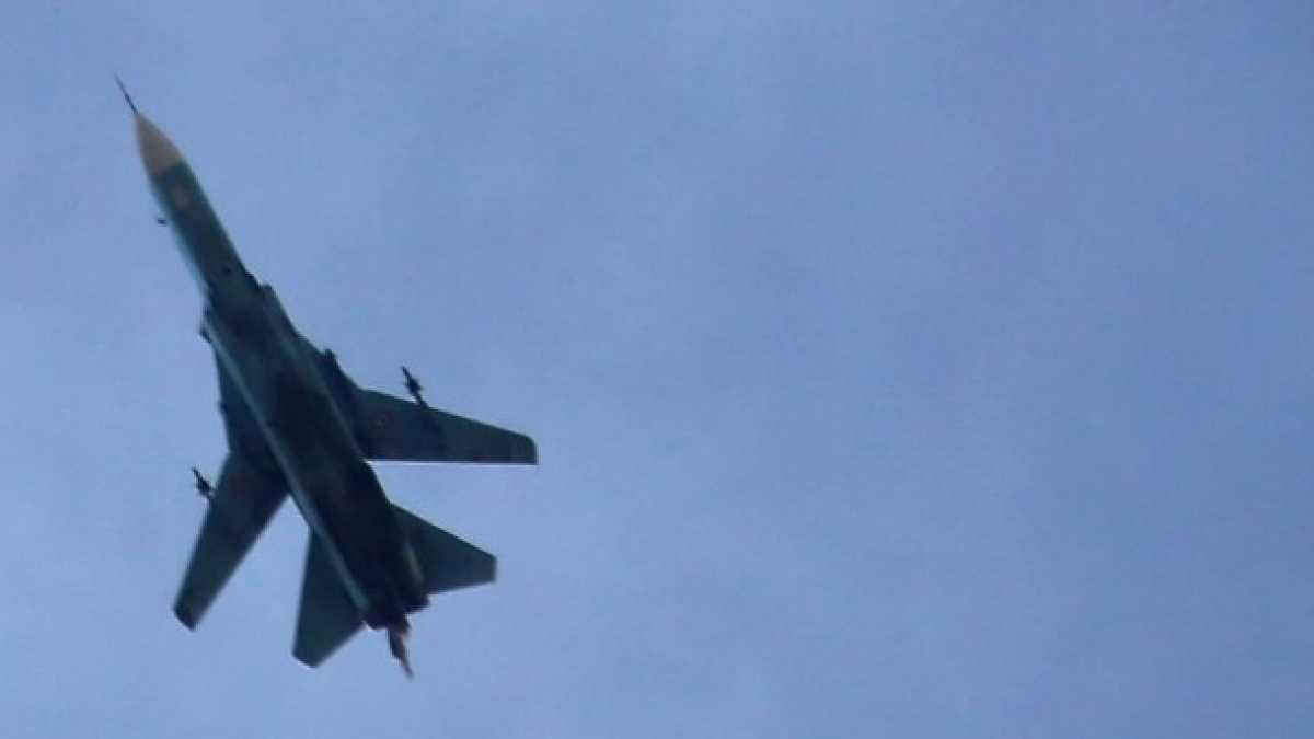Immagine di Milizie fedeli ad Assad attaccano i curdi in Siria, gli americani rispondono con raid aerei