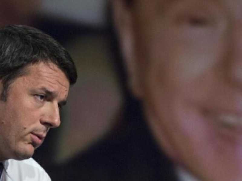 Matteo Renzi e Silvio Berlusconi (foto LaPresse)