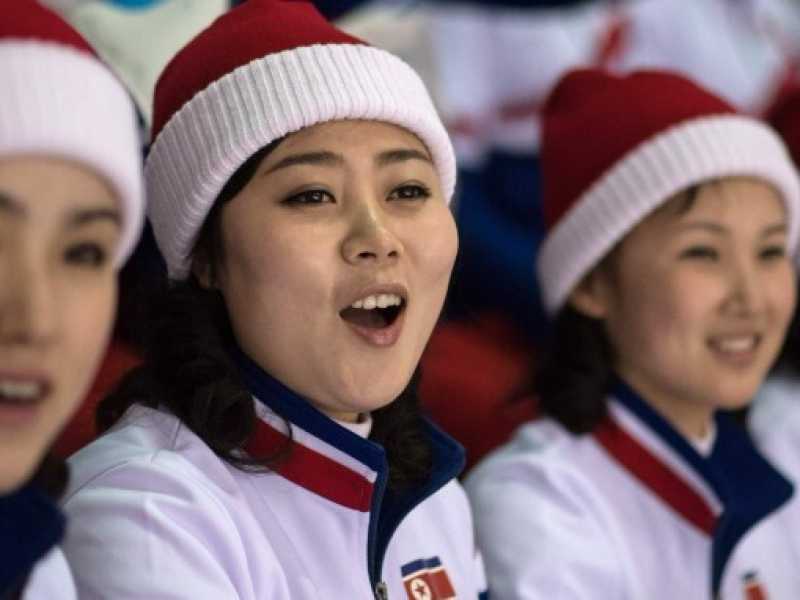 Cheerleader nordcoreane a Pyeongchang (foto LaPresse)