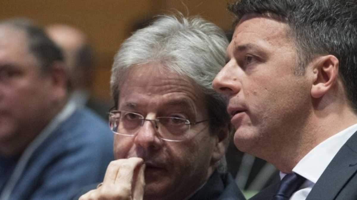 Immagine di Prima di pensare al Gentiloni bis, Renzi vuole giocarsi le sue carte