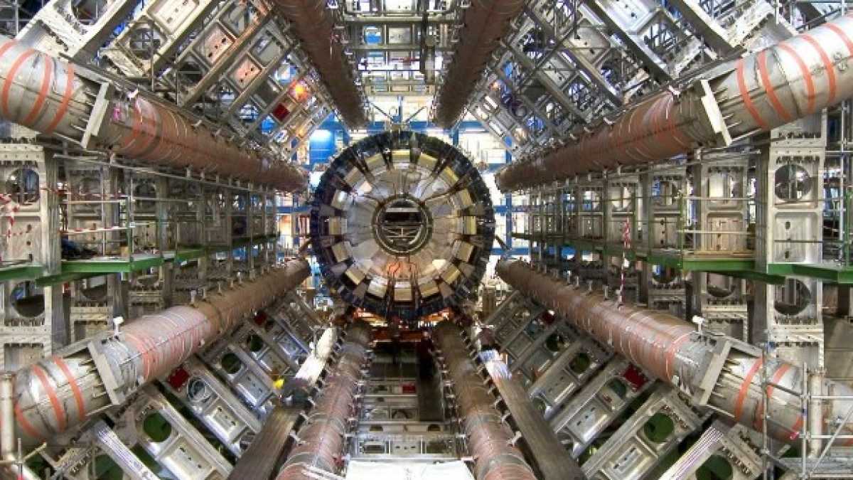 Immagine di Il futuro dei transfughi M5s e il trasporto dell'antimateria. Di cosa parlare stasera a cena