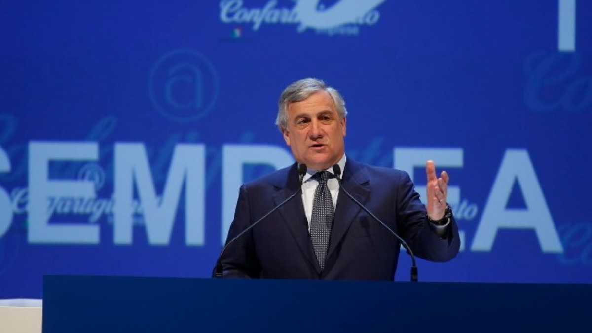 Immagine di La candidatura di Tajani ci spiega perché il berlusconismo non fa più paura
