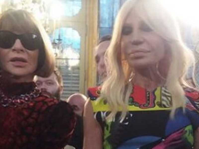 Anna Wintour e Donatella Versace alla presentazione di &ldquo;Heavenly bodies&rdquo; (foto Fabiana Giacomotti)