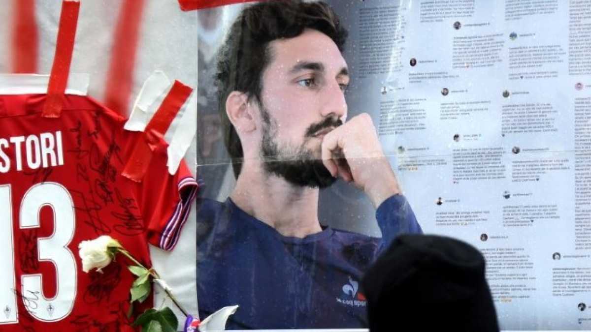 Immagine di Davide Astori nella schiera degli eroi romantici