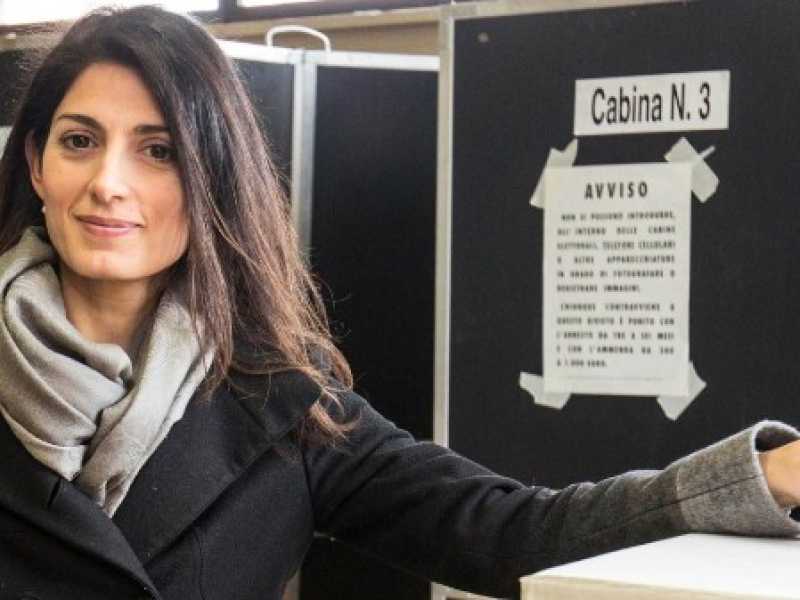 Virginia Raggi (foto LaPresse)