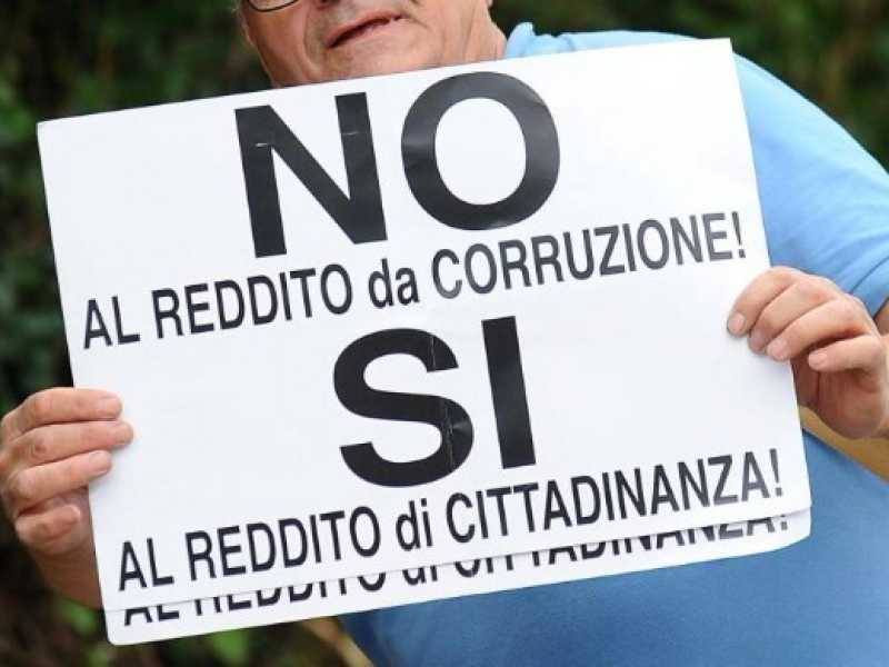 Tutte le balle sul reddito di cittadinanza a 5 Stelle