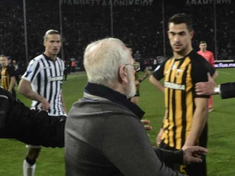 Chi è Savvidis, il presidente con la pistola che ha fatto sospendere il campionato di calcio greco