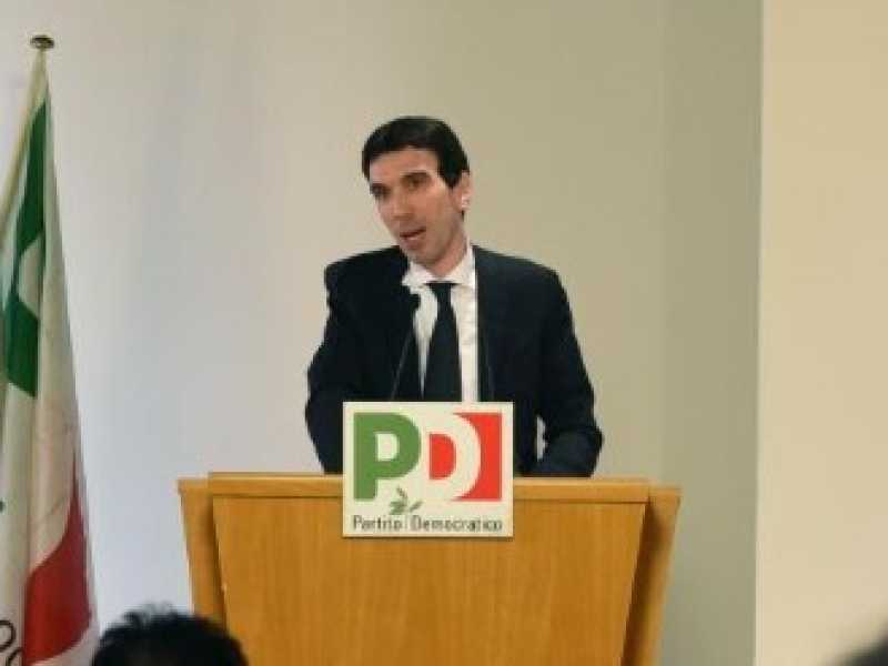 Maurizio Martina alla Direzione del Pd (foto LaPresse)