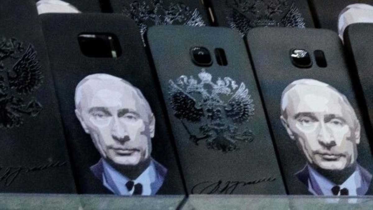 Immagine di Contro l'astensionismo Putin schiera iPhone, rapper e video osé