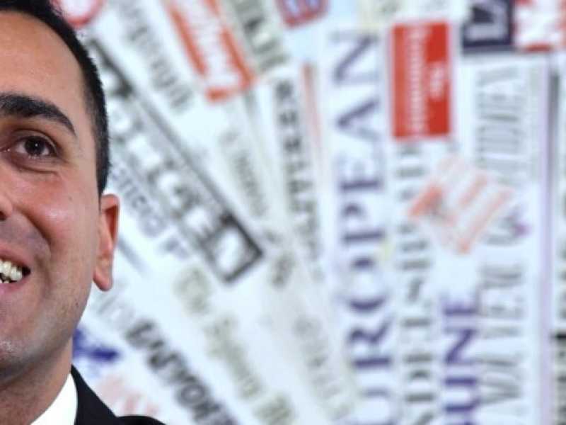 Luigi Di Maio in conferenza nella sede dell'Associazione Stampa estera (foto LaPresse)
