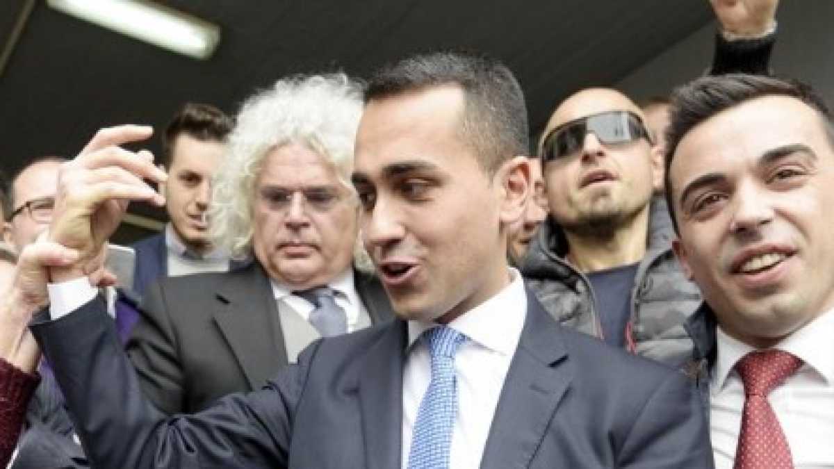 Immagine di I fan di Di Maio si dividono, ma promuovono il governo Lega-M5s