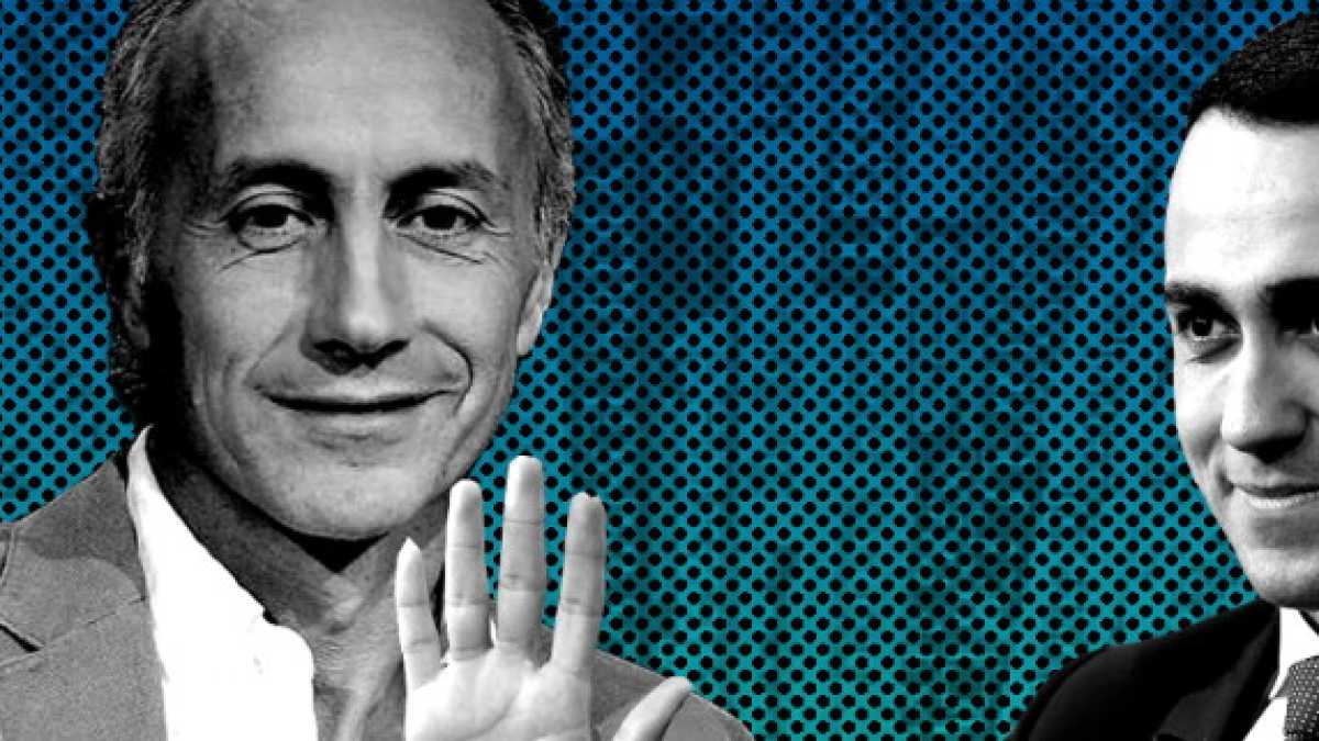 Immagine di Travaglio spiega a Di Maio come costruire un governo Pd-M5s