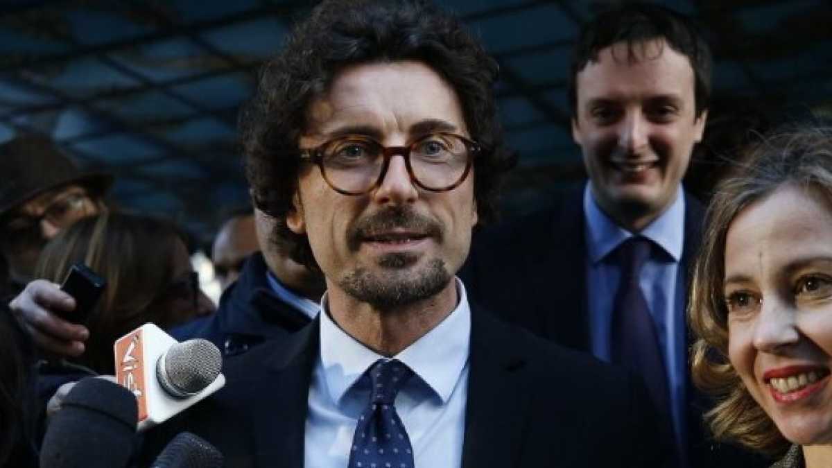 Immagine di Dalla Camera a 5 stelle alle buche di Roma. Di cosa parlare stasera a cena