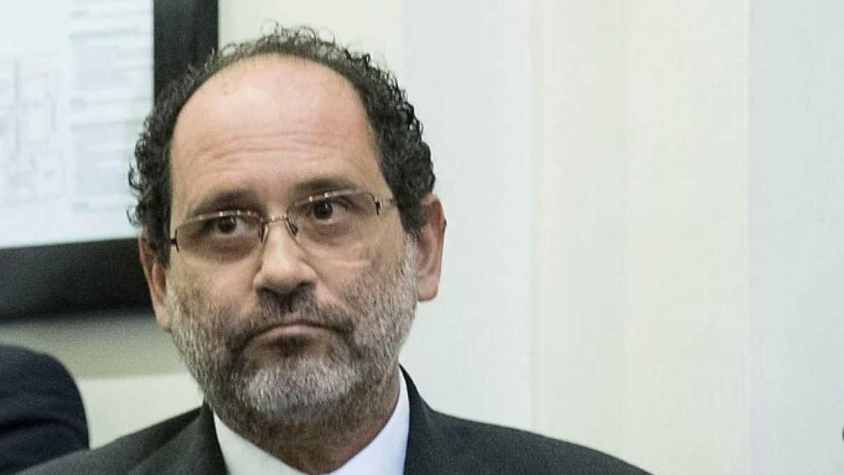 Immagine di I tormenti del Dr. Ingroia. Adesso gli sequestrano anche i beni