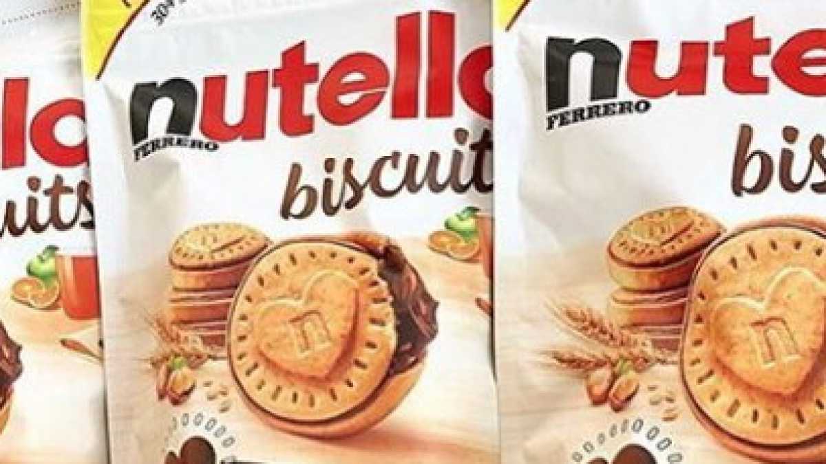 Immagine di Calenda e Arcuri mangiano i Nutella Biscuits. Ferrero sceglie la Basilicata per la nuova produzione