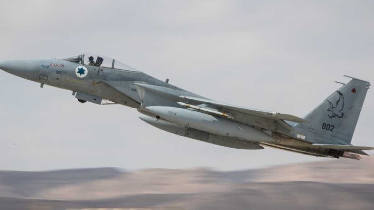 Immagine di Flashback: il raid israeliano per distruggere il plutonio di Assad