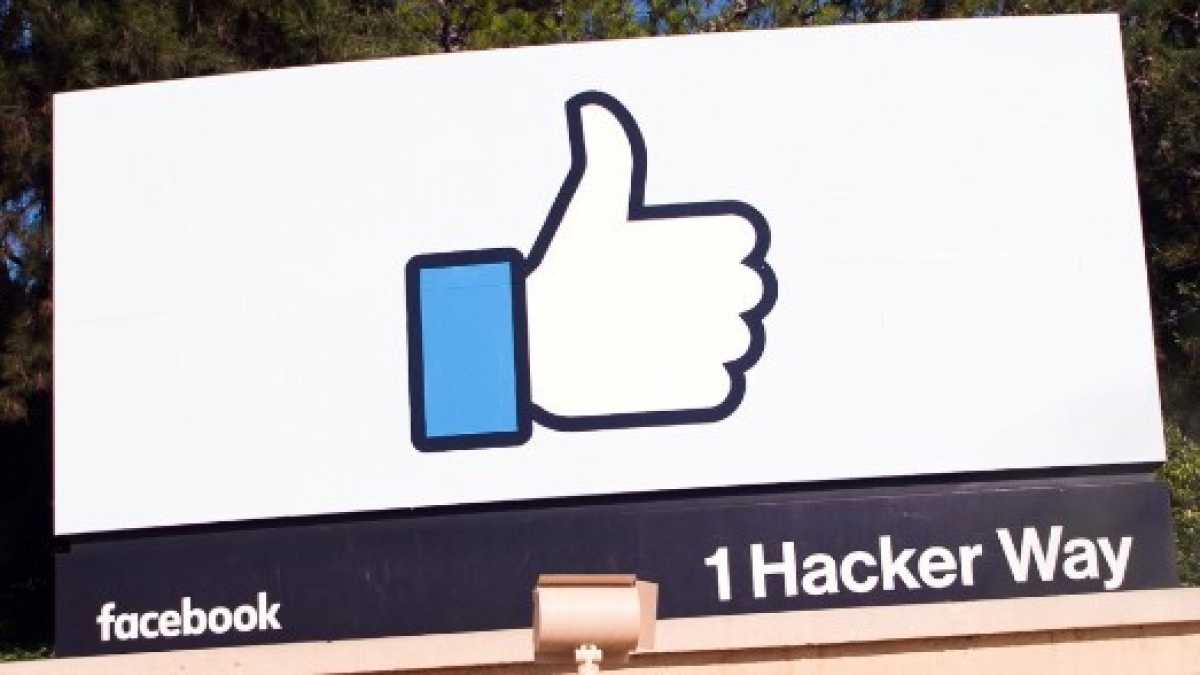 Immagine di La procura di Roma indaga su Facebook, l'Ue minaccia Mosca. Le notizie del giorno, in breve
